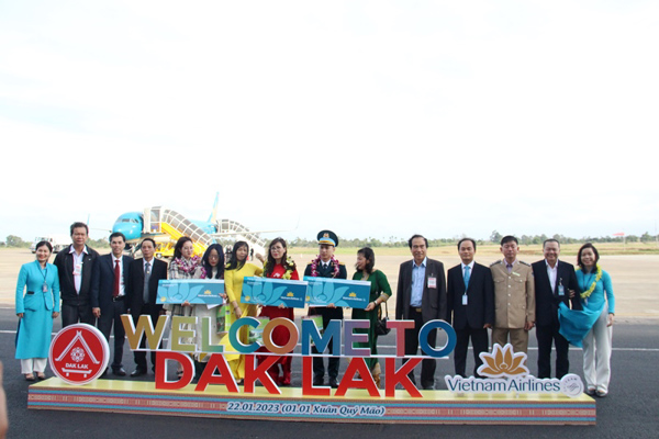 Đắk Lắk đón đoàn khách đầu tiên trong năm mới Quý Mão 2023